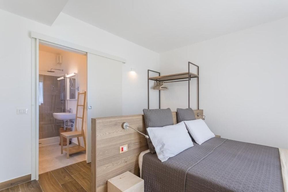 Room, 1 Bedroom, Balcony, Garden View