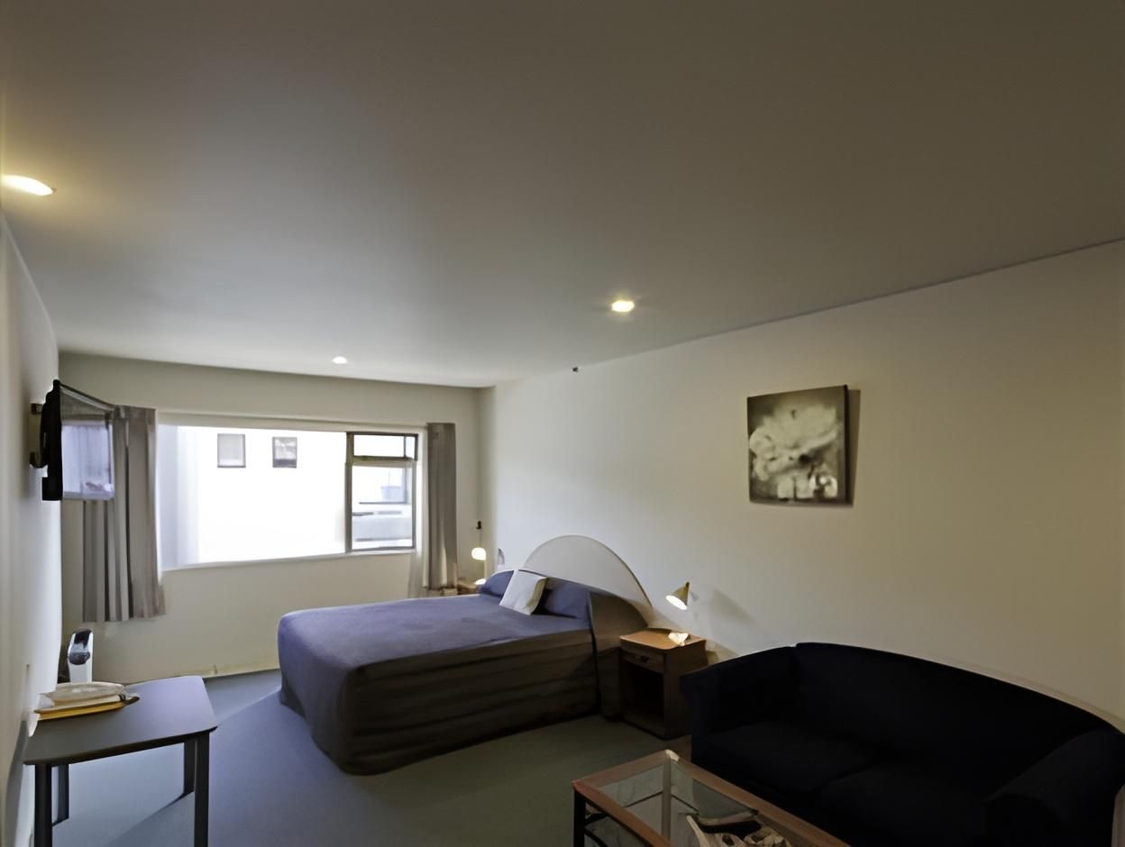 King Room with Whirlpool Bathtub