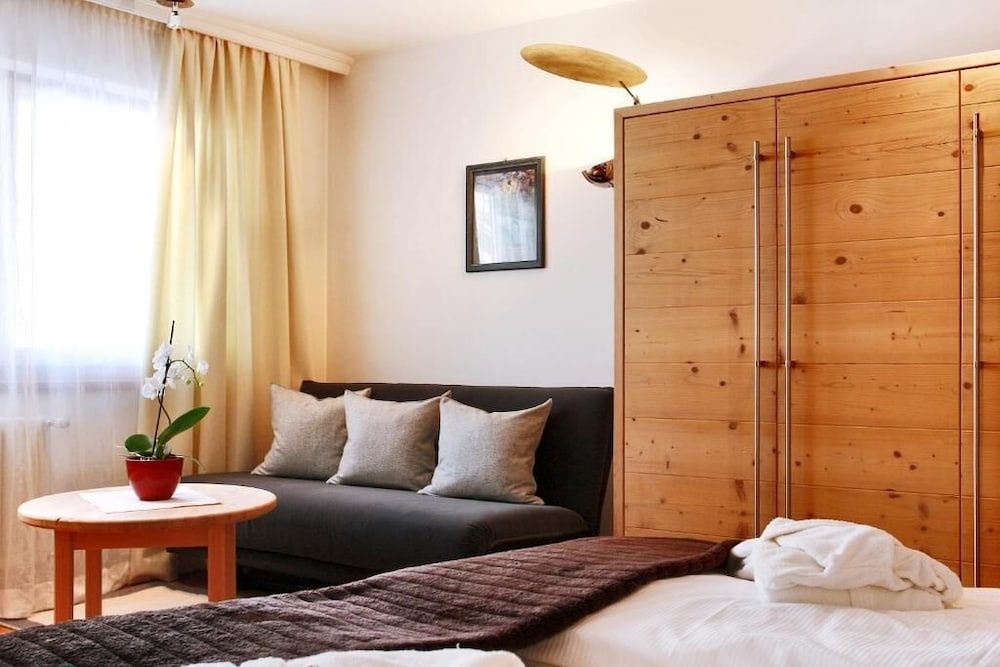 Hotel La Majun Comfort Double Room 4