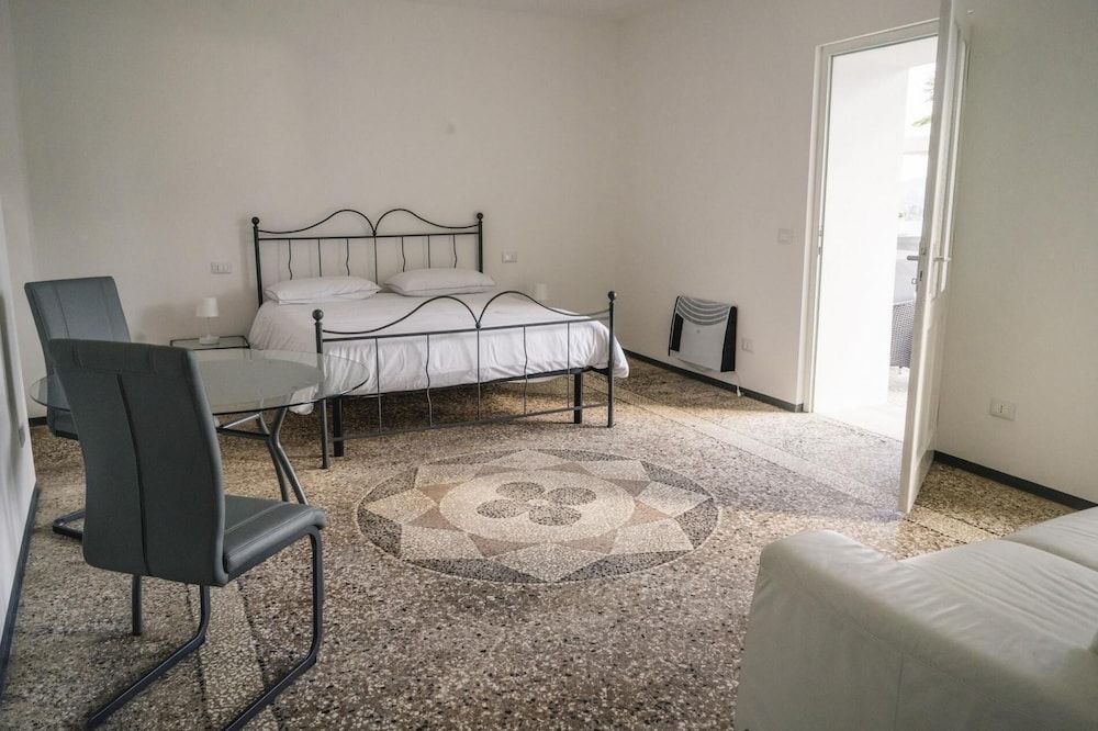 Villa (Multiple Bedrooms)
