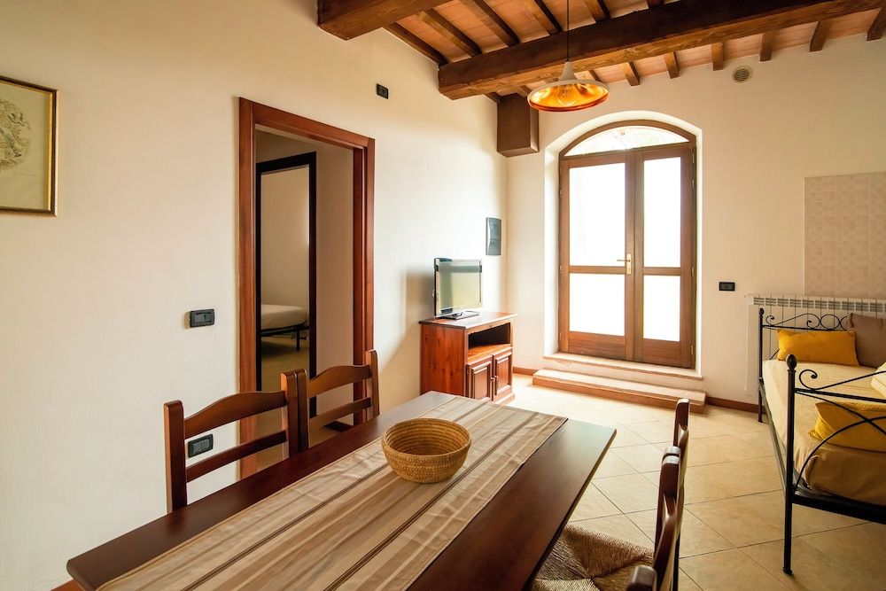 Casale Rancaglia Family Condo 4