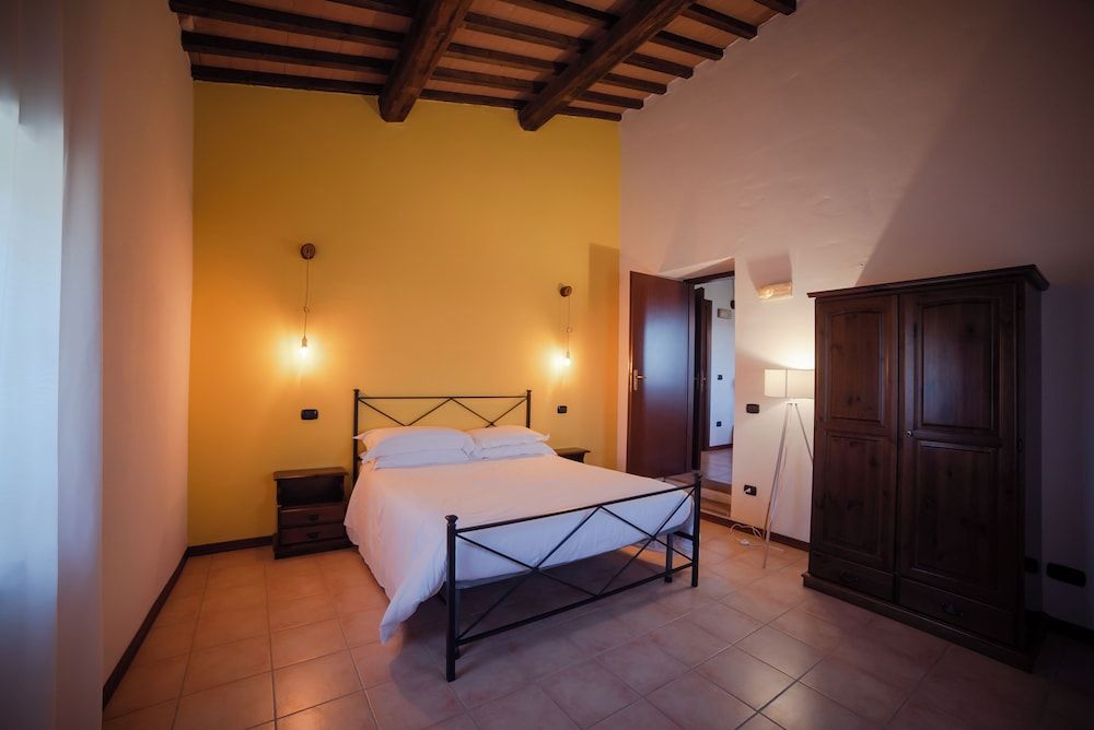 Casale Rancaglia Exclusive Condo 2