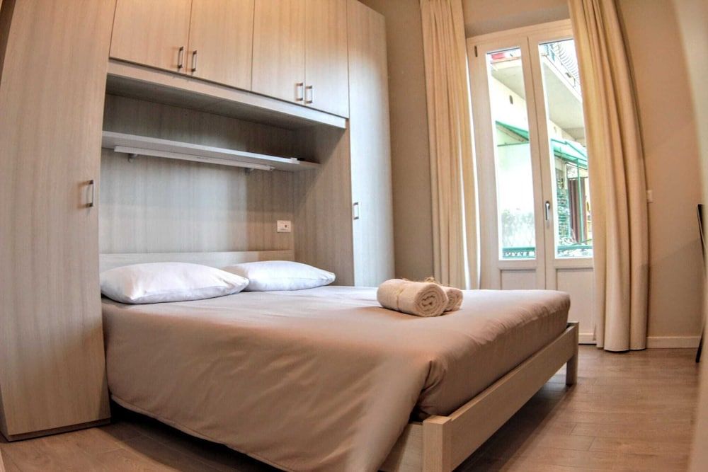 Deluxe Double Room, Balcony (3)