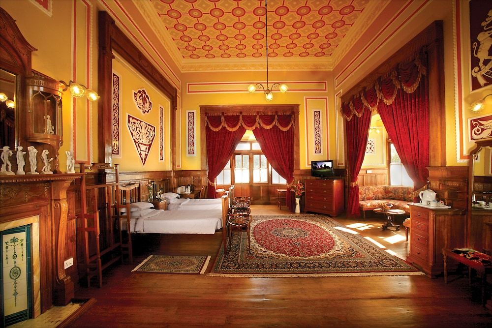 Welcomheritage Fernhills Royale Palace Executive Suite 3