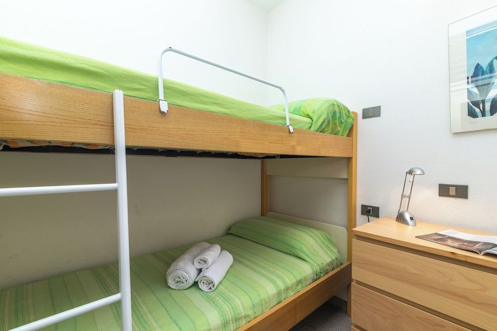 Family Apartment, 2 Bedrooms, 2 Bathrooms (I Fari C109 600Mt From The Beach)