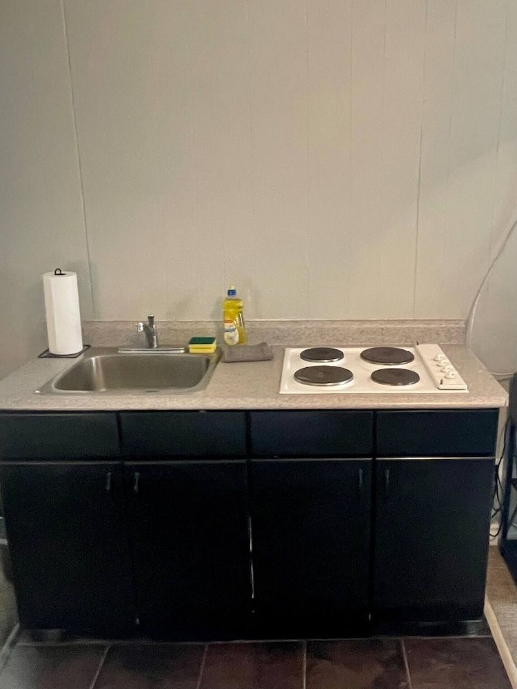 Bay Motel Superior Studio Suite, 1 Double Bed, Kitchenette, Garden View 6