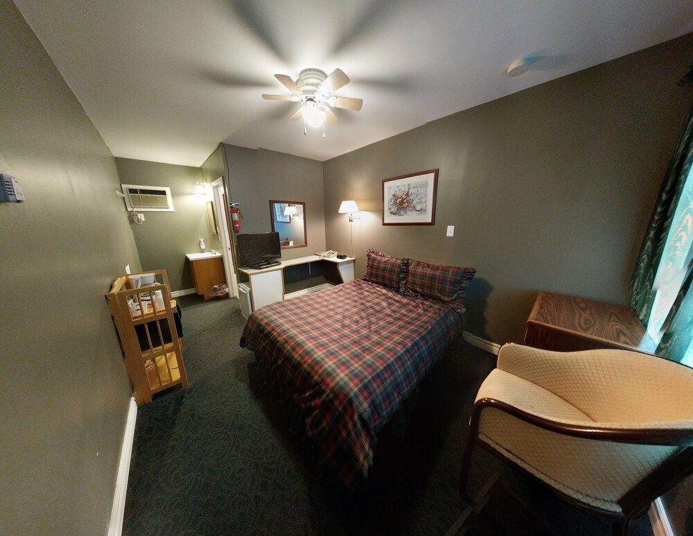 Bay Motel Standard Room, 1 Queen Bed 3