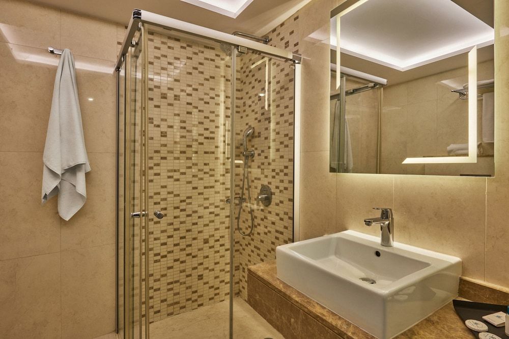 Grand Hotel Gulsoy Standard Double or Twin Room 9