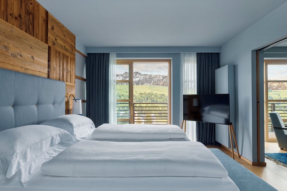 COMO Alpina Dolomites Deluxe Suite