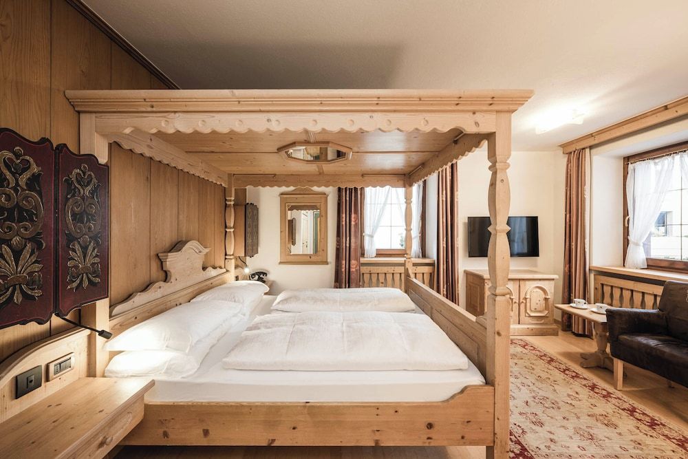 Cavallino d'Oro Superior Room 5