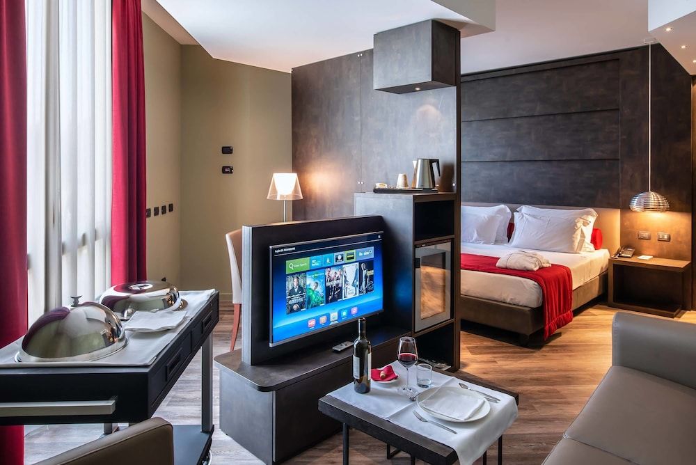 Maranello Palace Suite, 1 King Bed 42