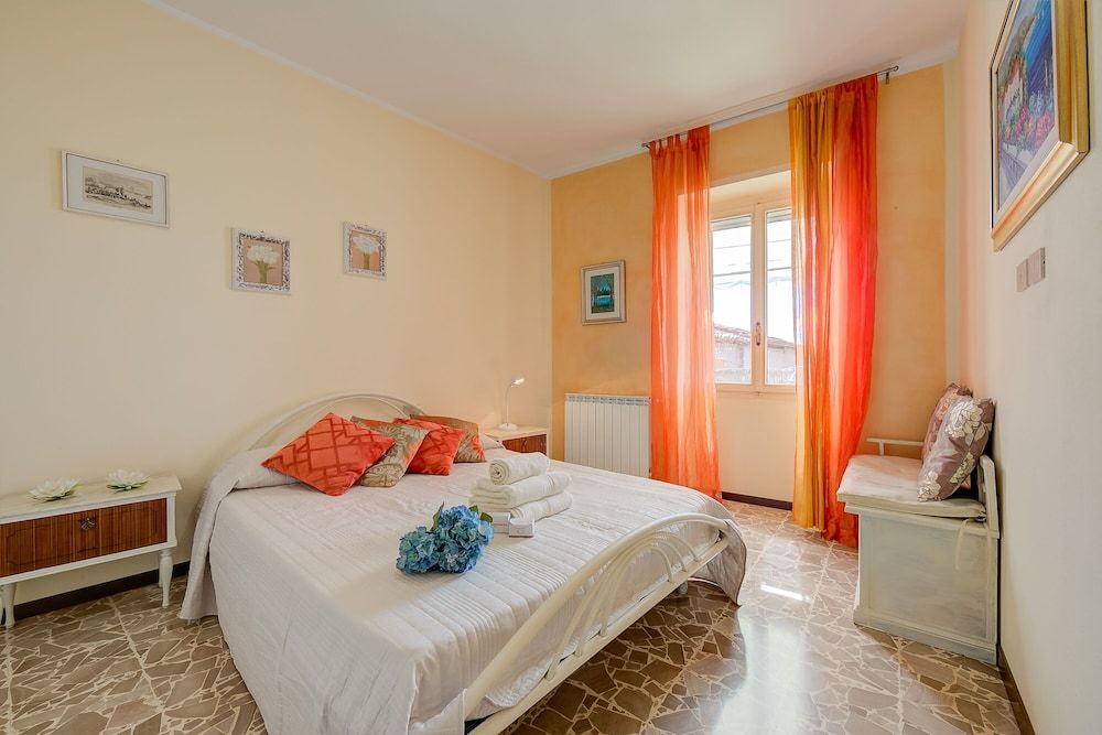 Family Apartment, 1 Bedroom, Mountainside (Gemma -Hilly area- relax with view)