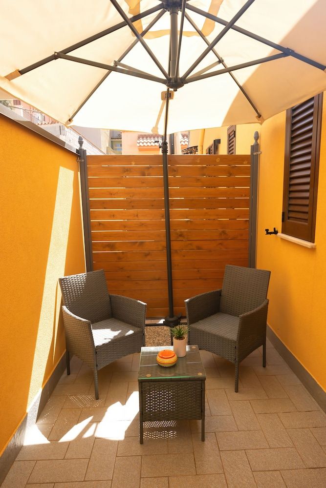 Sunset House Balestrate Comfort Room, 1 King Bed with Sofa bed, Courtyard View 5