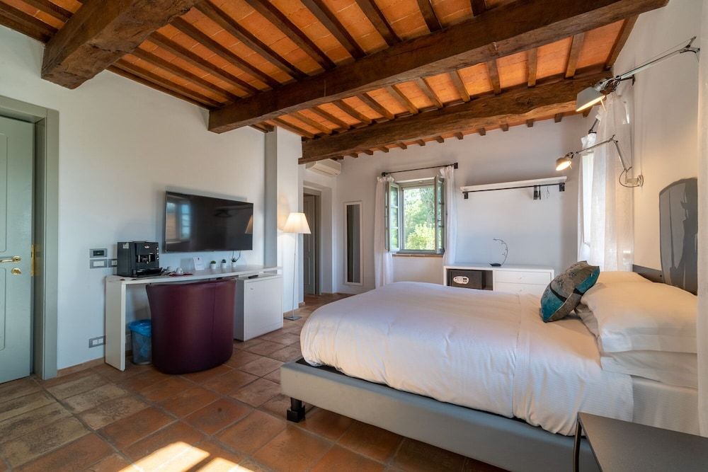 LOCANDA DELLA PICCA Deluxe Triple Room 2