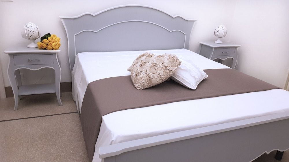 Villa Cesarea Dimora di Charme Deluxe Room, Hot Tub, Sea View 4