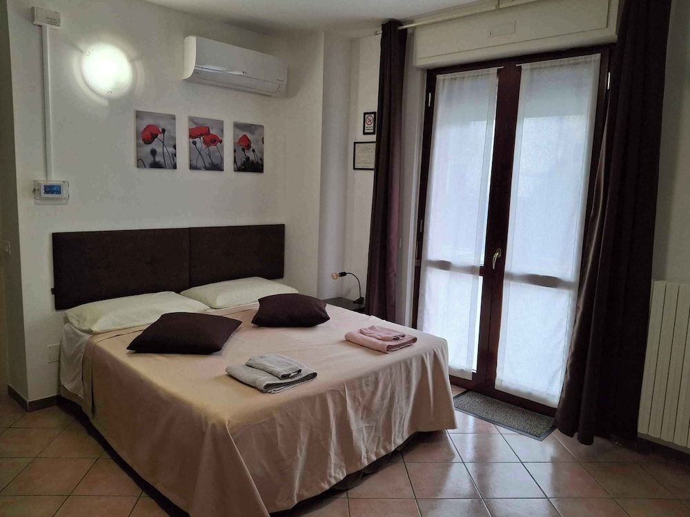 Ferriera 8 Basic Quadruple Room 7