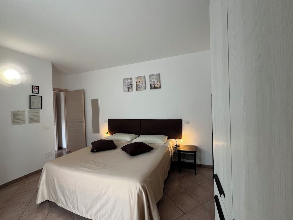 Ferriera 8 Basic Quadruple Room 11