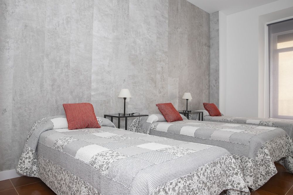 undefined Hostal Tokio 2