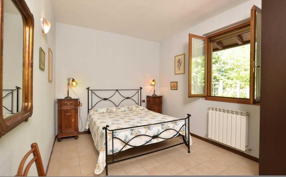 Family House, 2 Bedrooms, Mountainside (Villetta La Miniera)