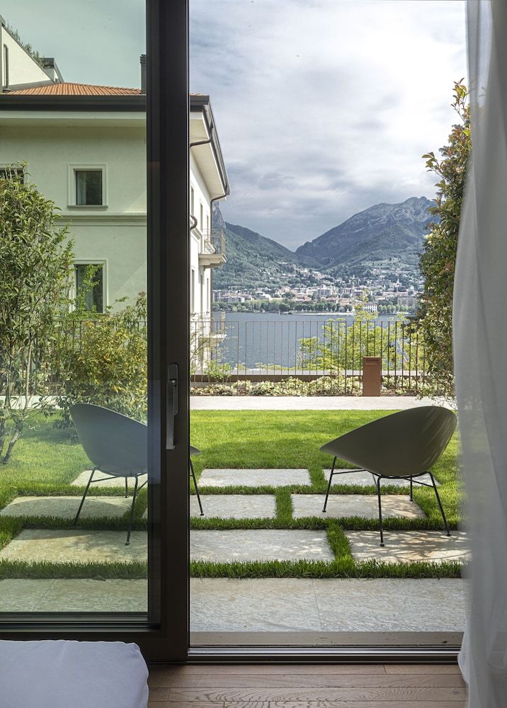 Hotel Promessi Sposi Superior Lake View Terrace 3