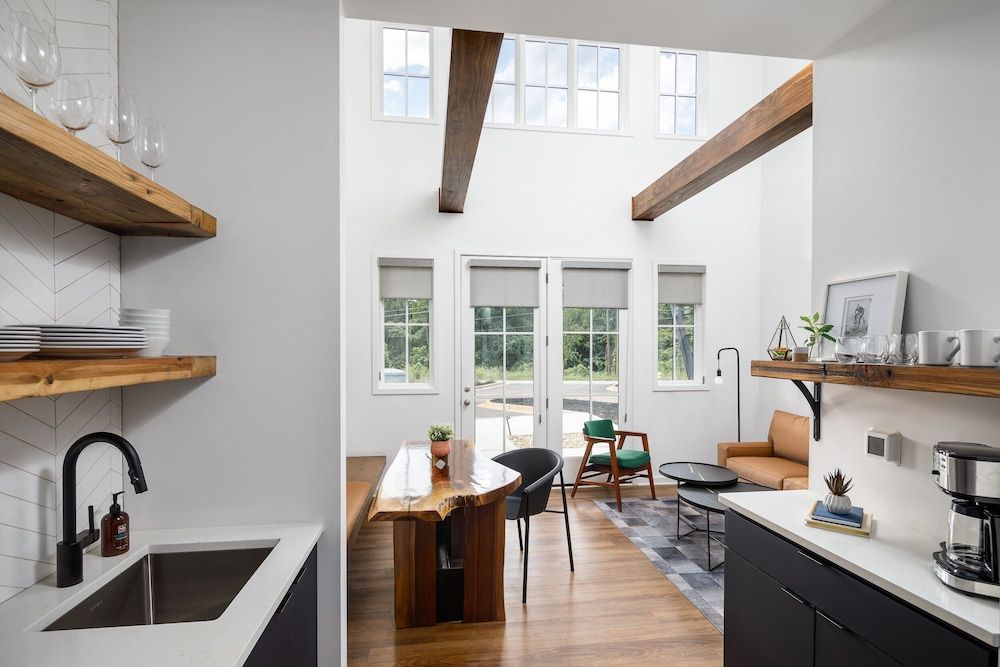 The Station by Compo Hotels Vista Wedge Cottage 4