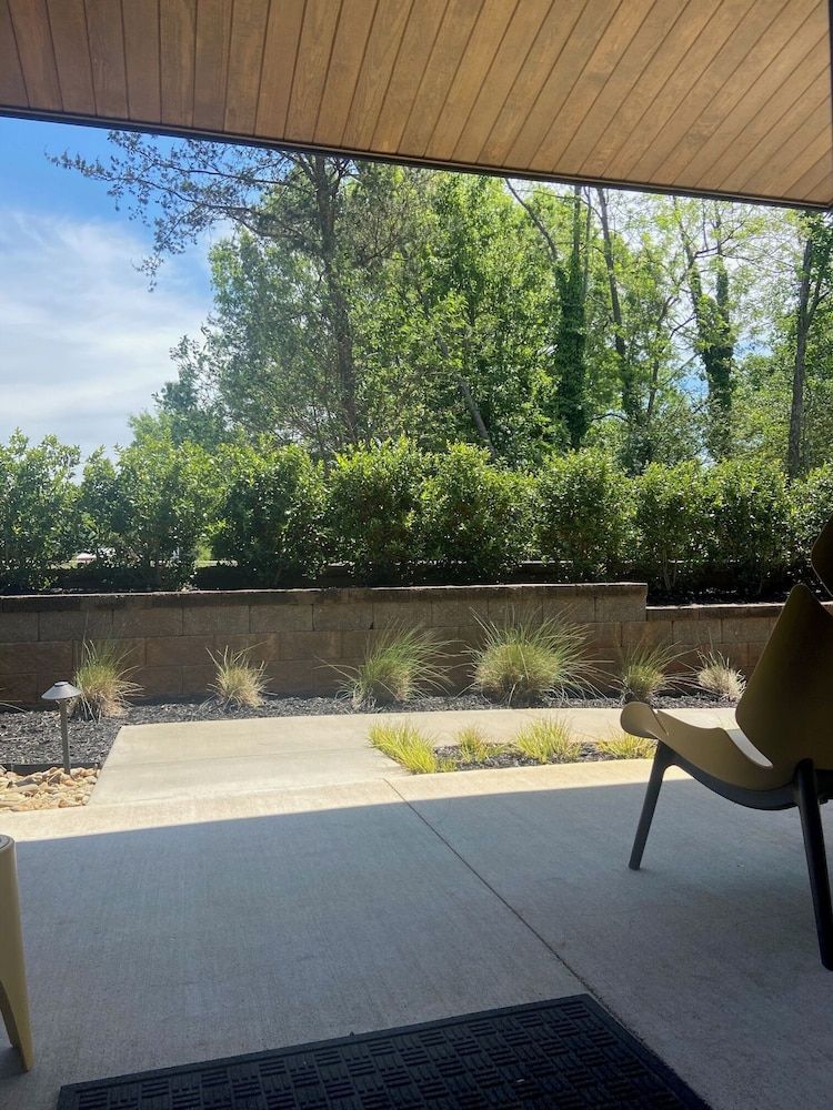 The Station by Compo Hotels Trailside Wedge Cottage 2