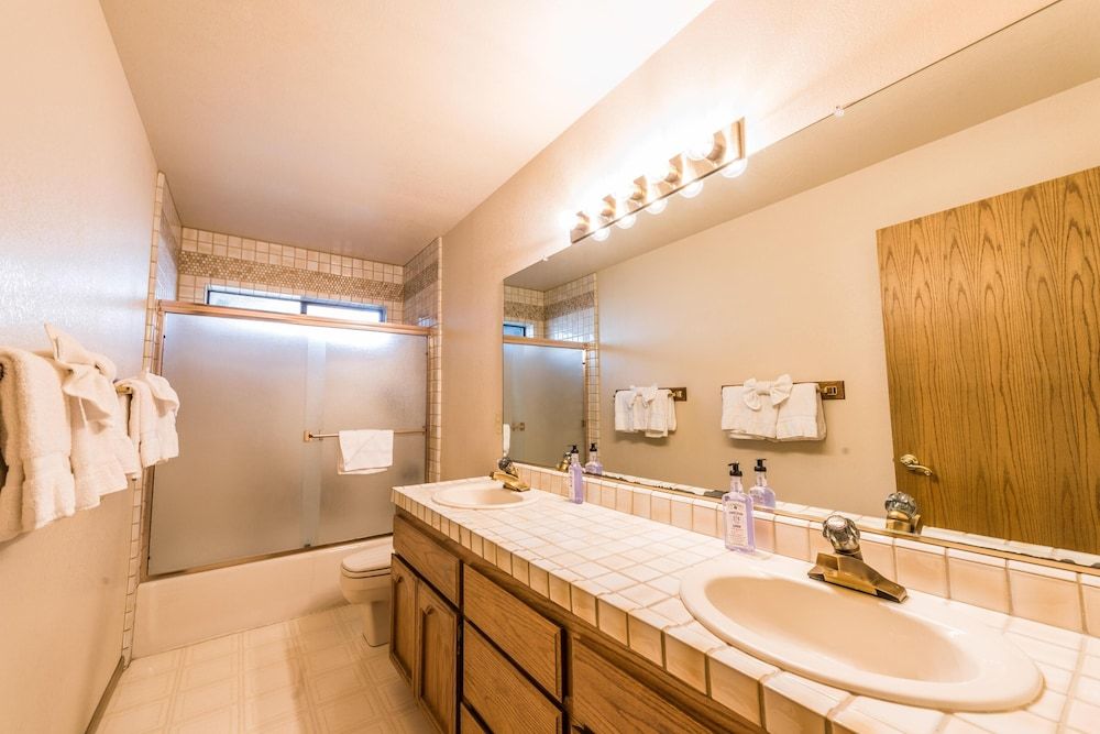 Mv1: Mount Tallac Estate 010630 House, Multiple Beds (MV1: Mount Tallac Estate 010630) 16