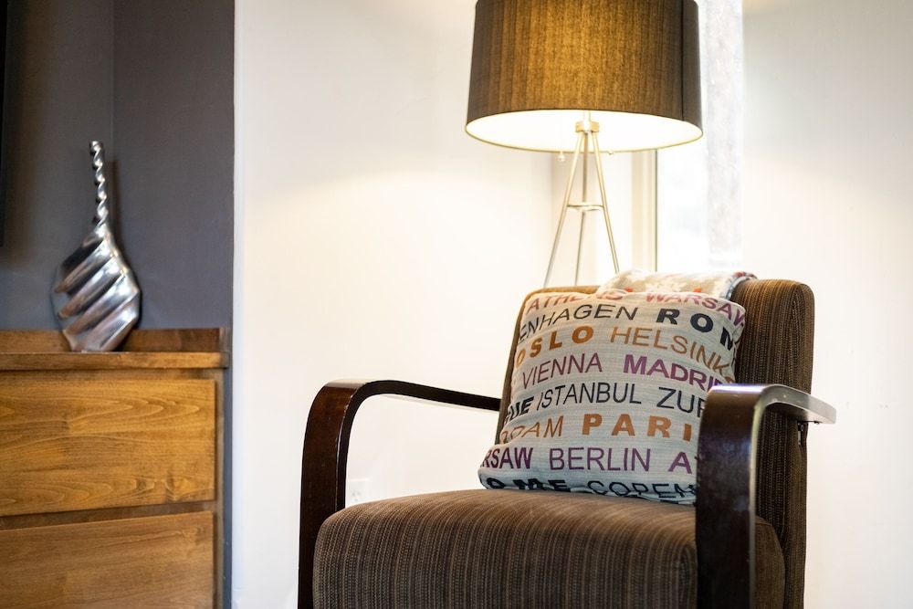 Contemporary Tahoe Cabin House, Multiple Beds, Balcony, Mountain View 21