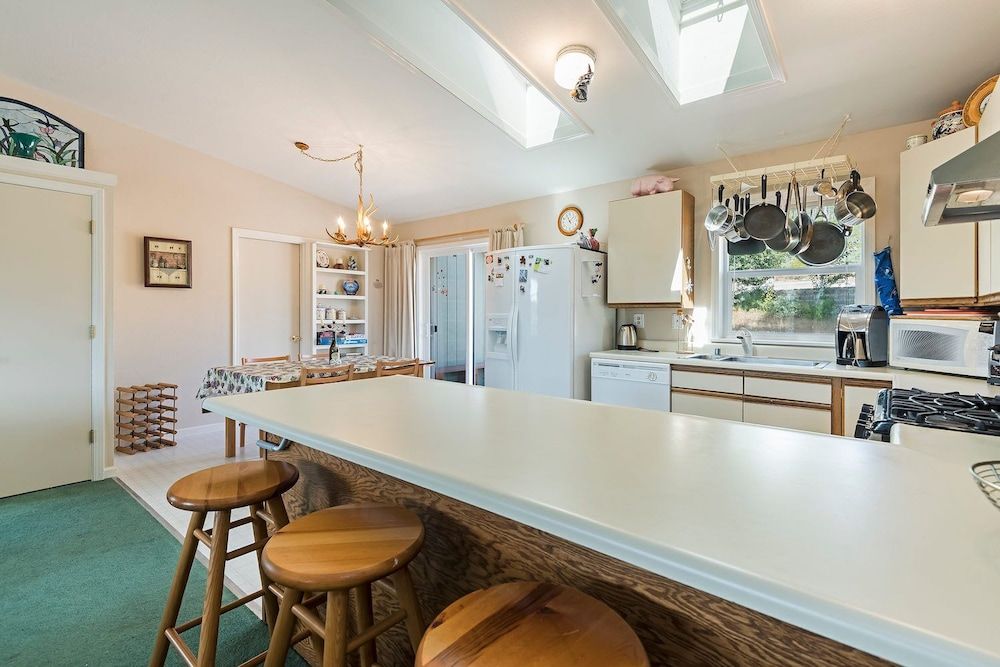 undefined Elk Forest Escape Economy Family Abode 4