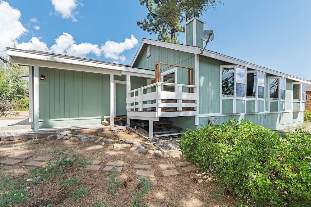 undefined Elk Forest Escape Economy Family Abode 3