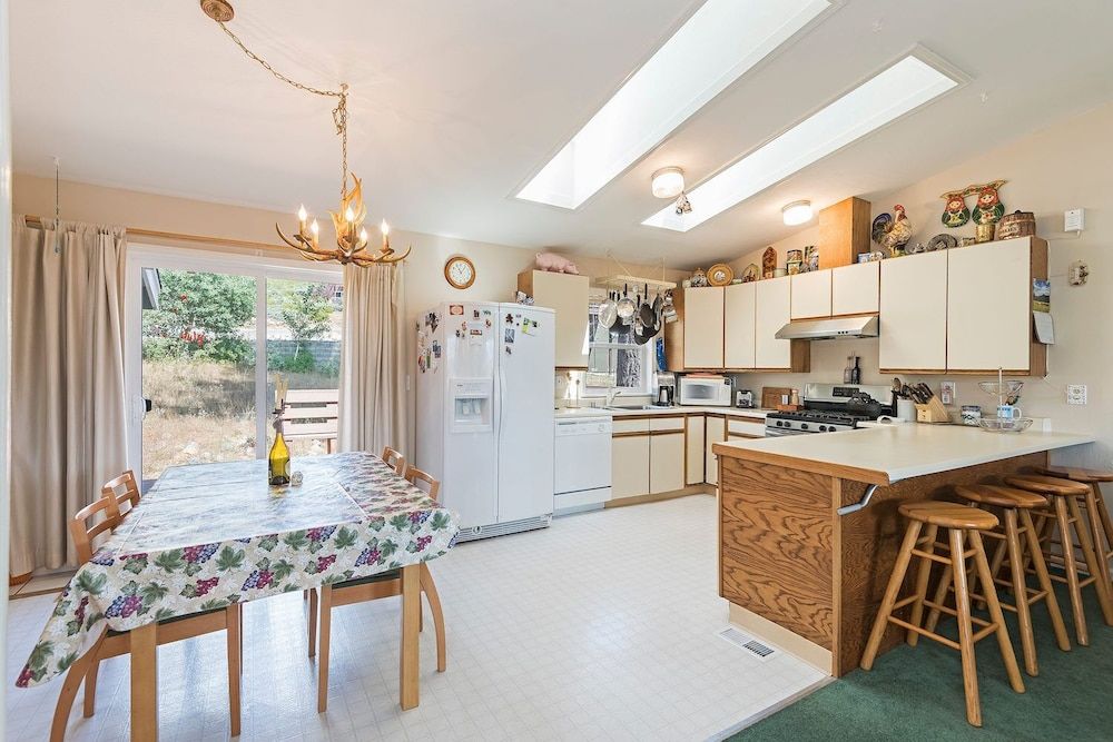 undefined Elk Forest Escape Economy Family Abode 5