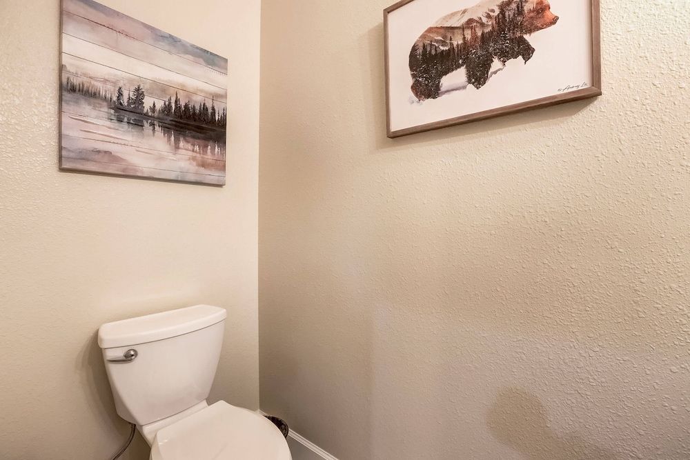 Nestled Pines Retreat Hot Tub, Pool Tahoe, Foosball, +more! House, Multiple Beds, Hot Tub, Mountain View (Nestled Pines Retreat) 13