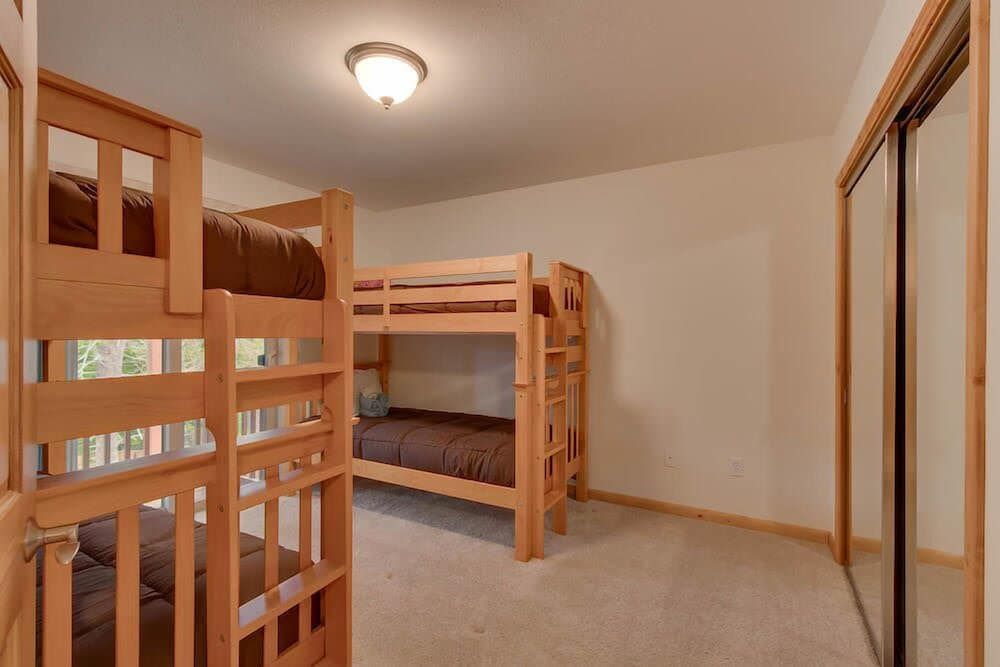 undefined Angora Mountain Lodge - Pool Table, Ping Pong, Shuffle Board 9