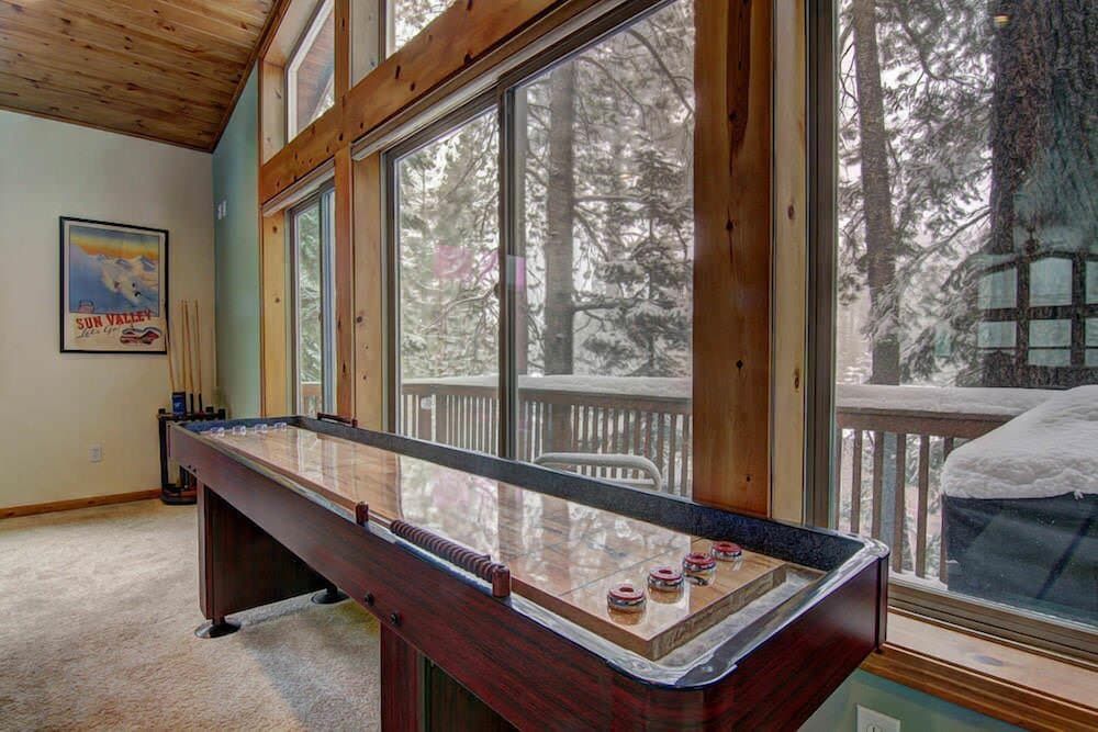 undefined Angora Mountain Lodge - Pool Table, Ping Pong, Shuffle Board 6