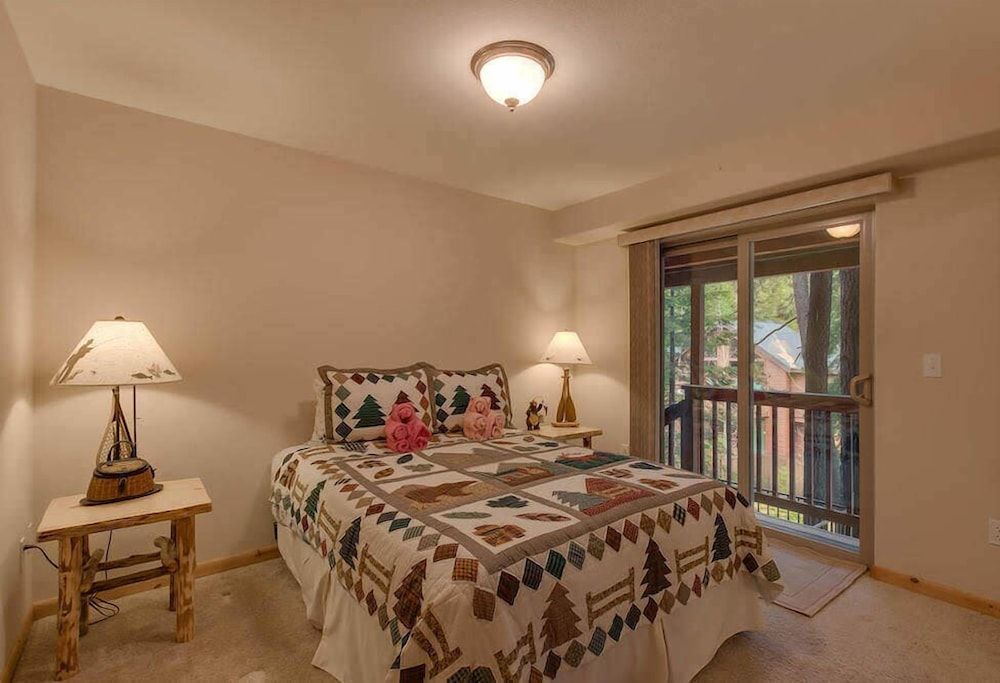 undefined Angora Mountain Lodge - Pool Table, Ping Pong, Shuffle Board 10