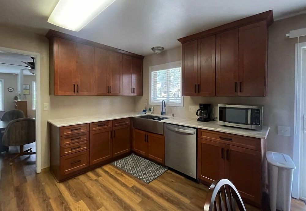 Blue Black Bart Foosball, Near Town & More! House, Multiple Beds, Patio, Mountain View (Blue Black Bart) 13