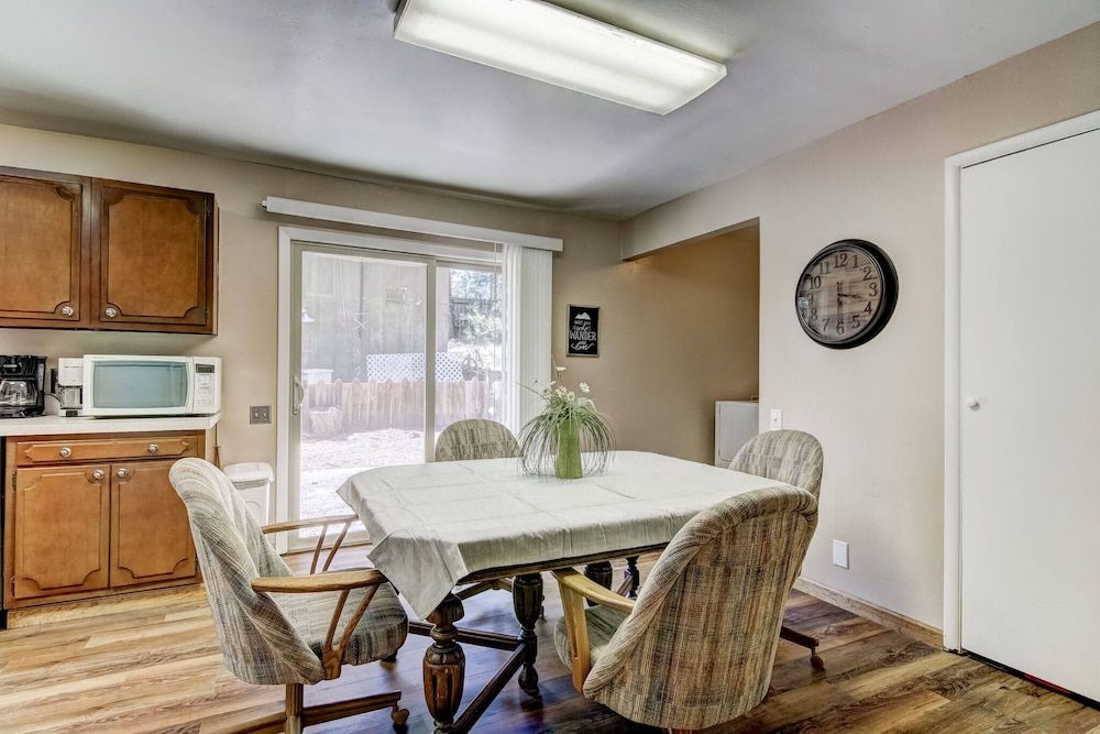 Blue Black Bart Foosball, Near Town & More! House, Multiple Beds, Patio, Mountain View (Blue Black Bart) 8