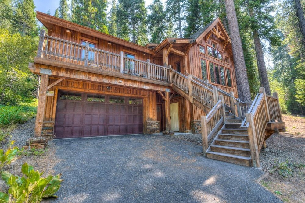 undefined Shining Shire - Sauna, Steam Shower, Very Cool! 2