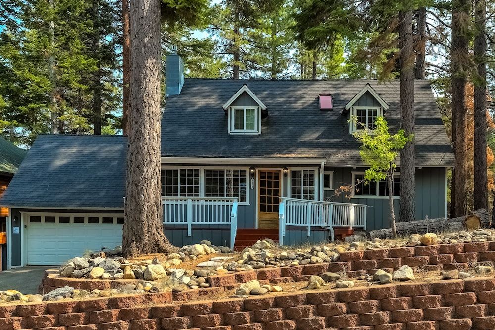 undefined Lone Pine Lodge 2