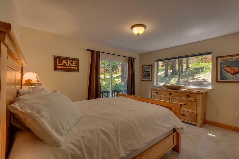 Prima Del Norte - Hot Tub, Pool Table, Arcade Game! House, Multiple Beds, Hot Tub, Mountain View (Prima Del Norte) 2