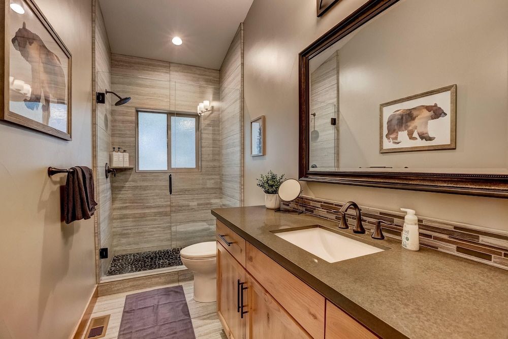 It's a Sierra State of Mind - Family Fun! House, Multiple Beds, Hot Tub, Mountain View (Sierra State of Mind) 11