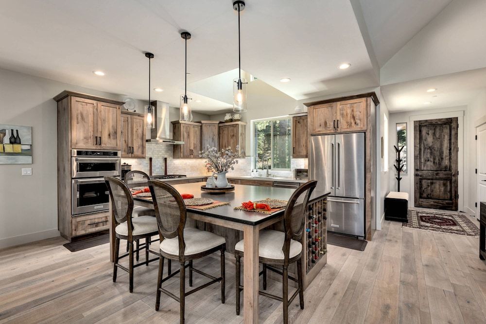 undefined Grandview Manor 3