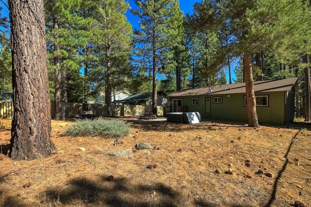 undefined Grizzly Cottage 4