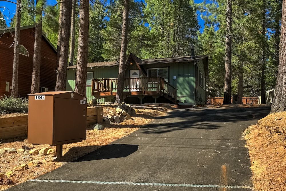 undefined Grizzly Cottage 3