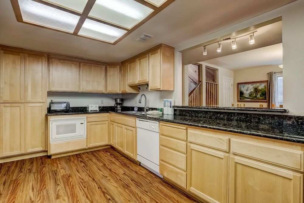 undefined Paloma Place - 30+ Day Vacation Home 8