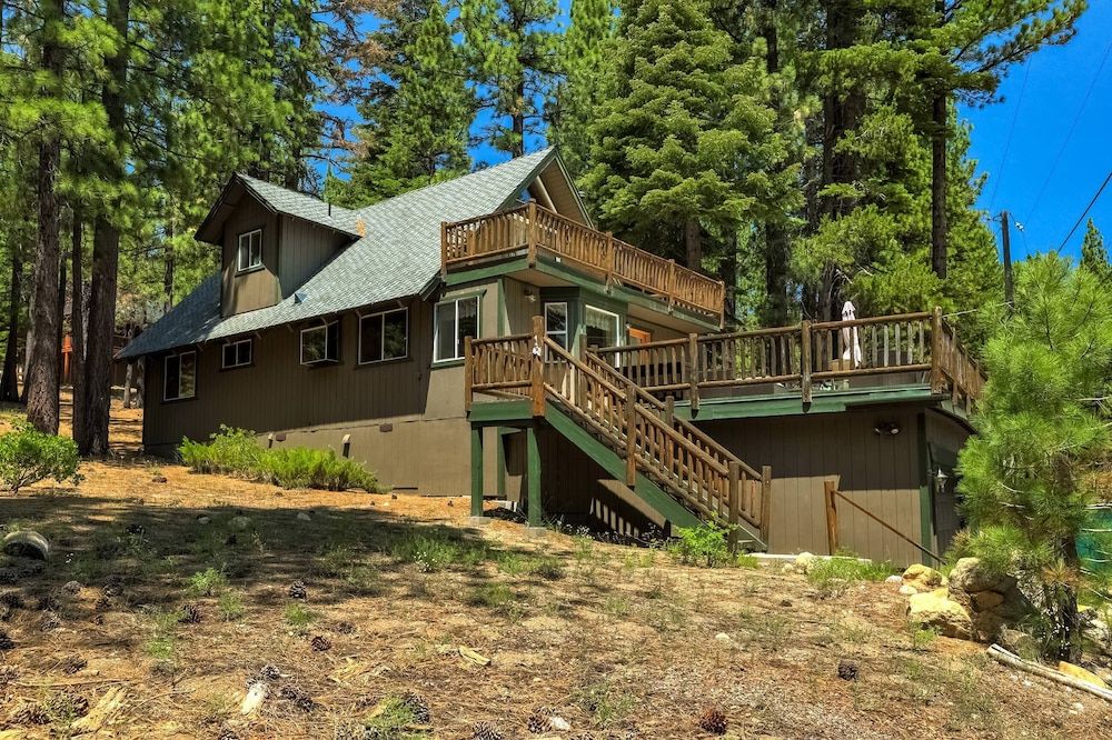 undefined Bear Pause 4BR Large Deck & Balcony 4