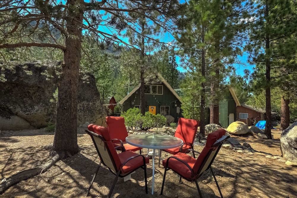 undefined Rustic Haven - Hot tub & Pet Friendly 8