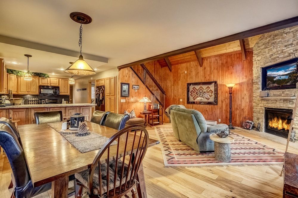 undefined Woodland Escape - Cute Little Cabin in the Woods! 8