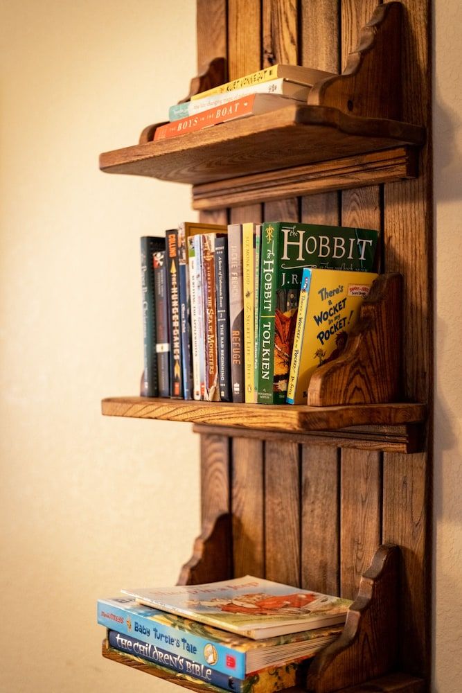 Woodland Escape - Cute Little Cabin in the Woods! House, Multiple Beds, Patio, Mountain View (Woodland Escape) 17