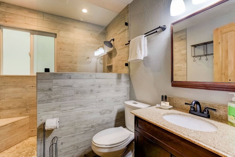 Serenity Woods - Game Room & More! House, Multiple Beds, Fireplace, Mountain View (Serenity Woods) 11